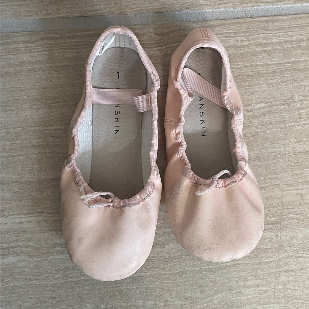 DANSKIN Used Girls Size 1 Soft Pink Ballet Shoes Flats 🩰